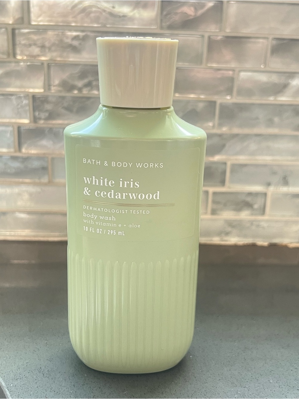 Bath & Body Works White Iris & Cedarwood Body Wash